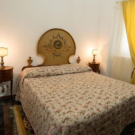 La Casa Nel Vico Apartment Marittima Exterior foto